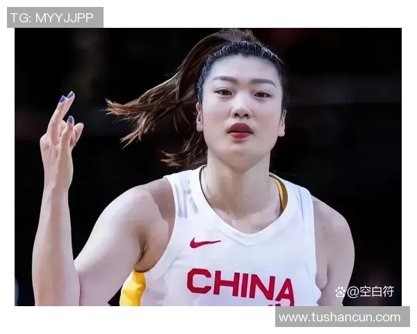 李梦因伤缺席亚洲杯阿刁依然热爱足球赛事激情不减